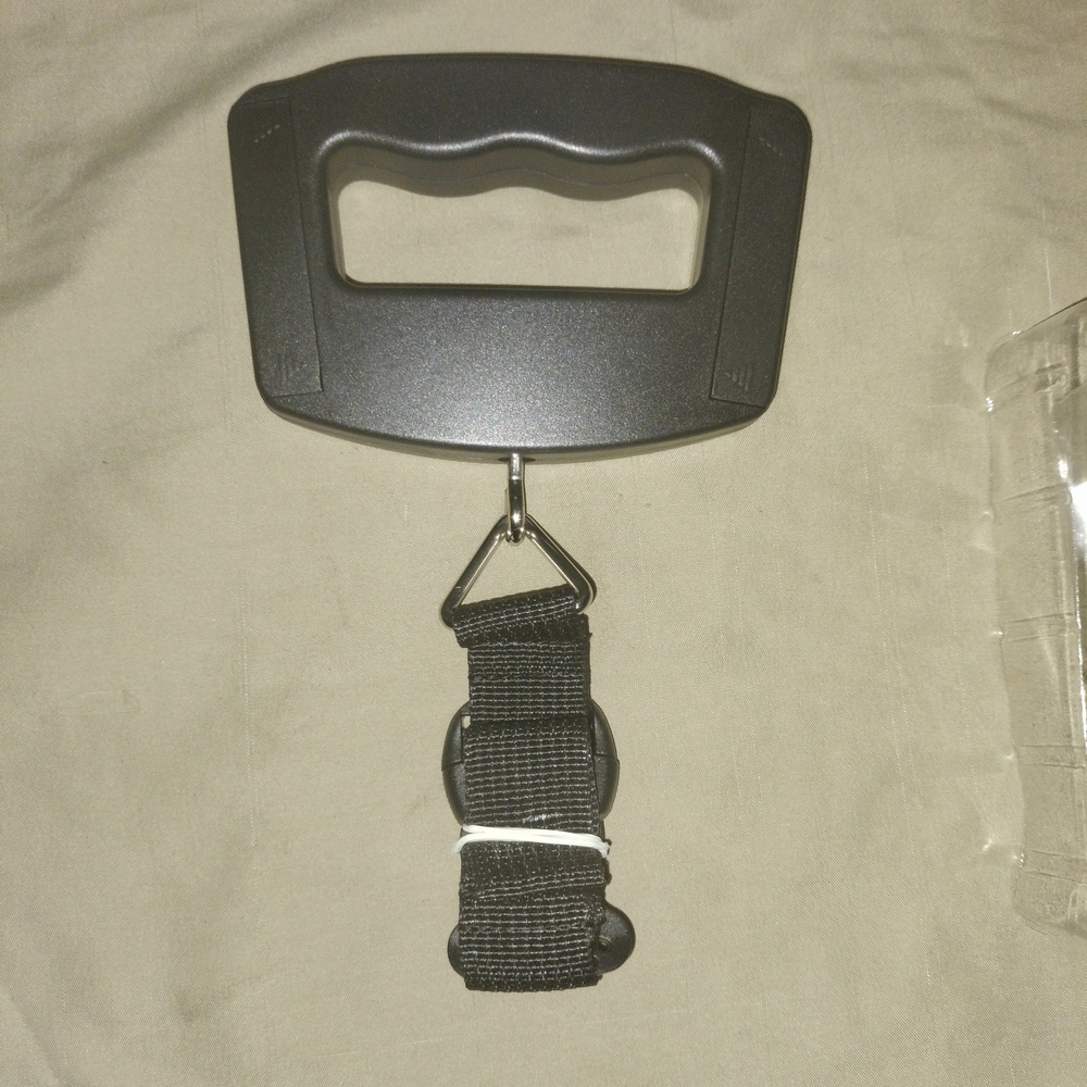 Black Luggage Scale with Handle
